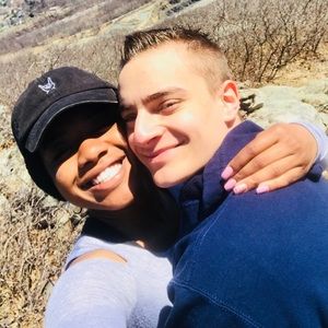 Meet your Posher, Dajha